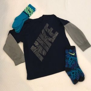 NIKE BOYS SIZE 7 LONG SLEEVE SHIRT